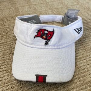 Tampa bay buccaneers hat / visor